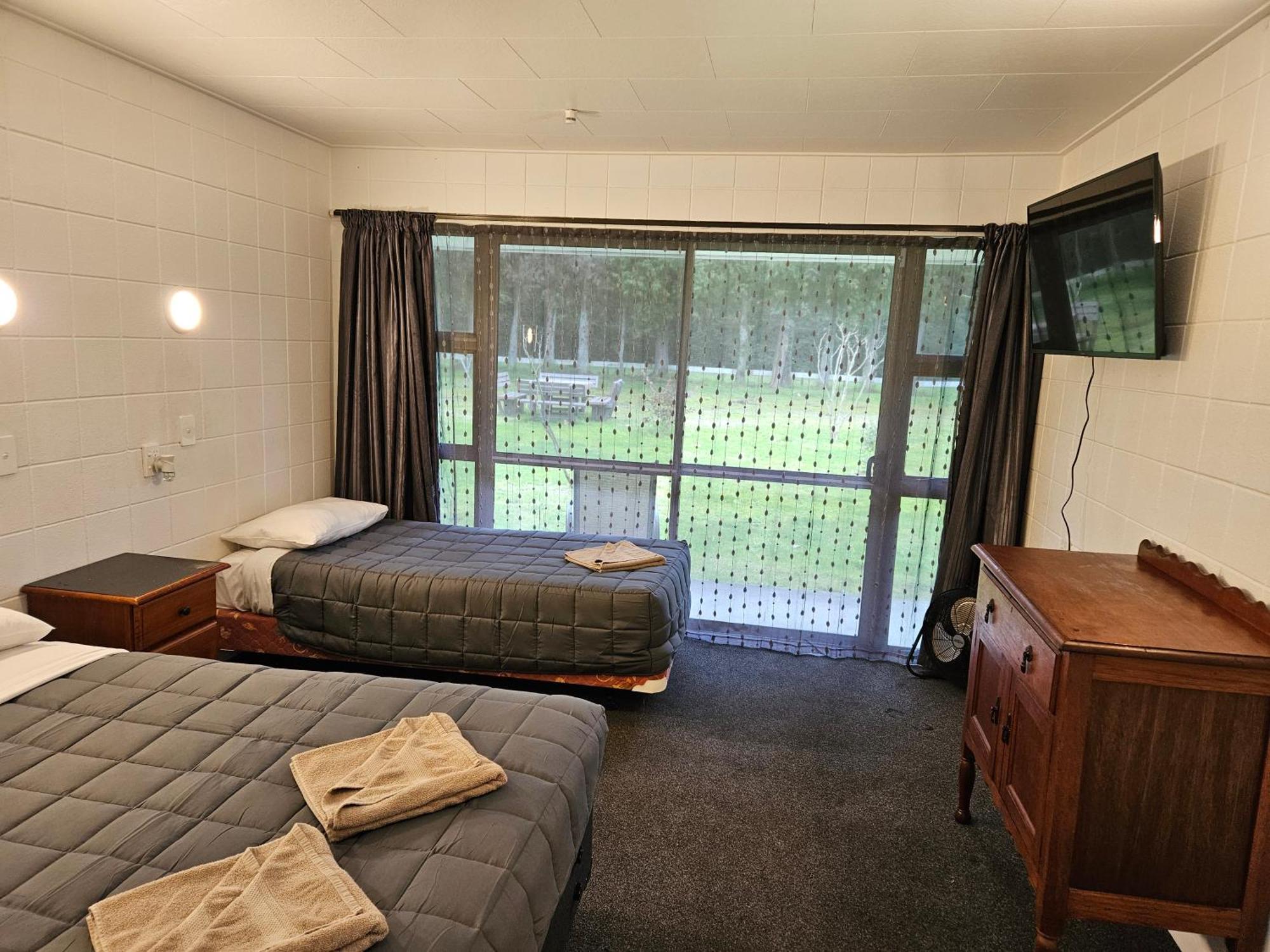 Kawerau Thermal Motel Exterior photo